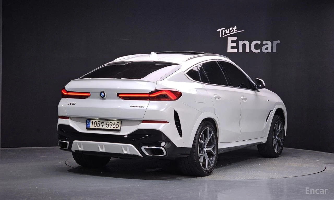 BMW X6 40i* M* SPORT* HARMON* KARDON* ОБДУХВАНЕ* ДИСТРОНИ, снимка 2 - Автомобили и джипове - 55961557