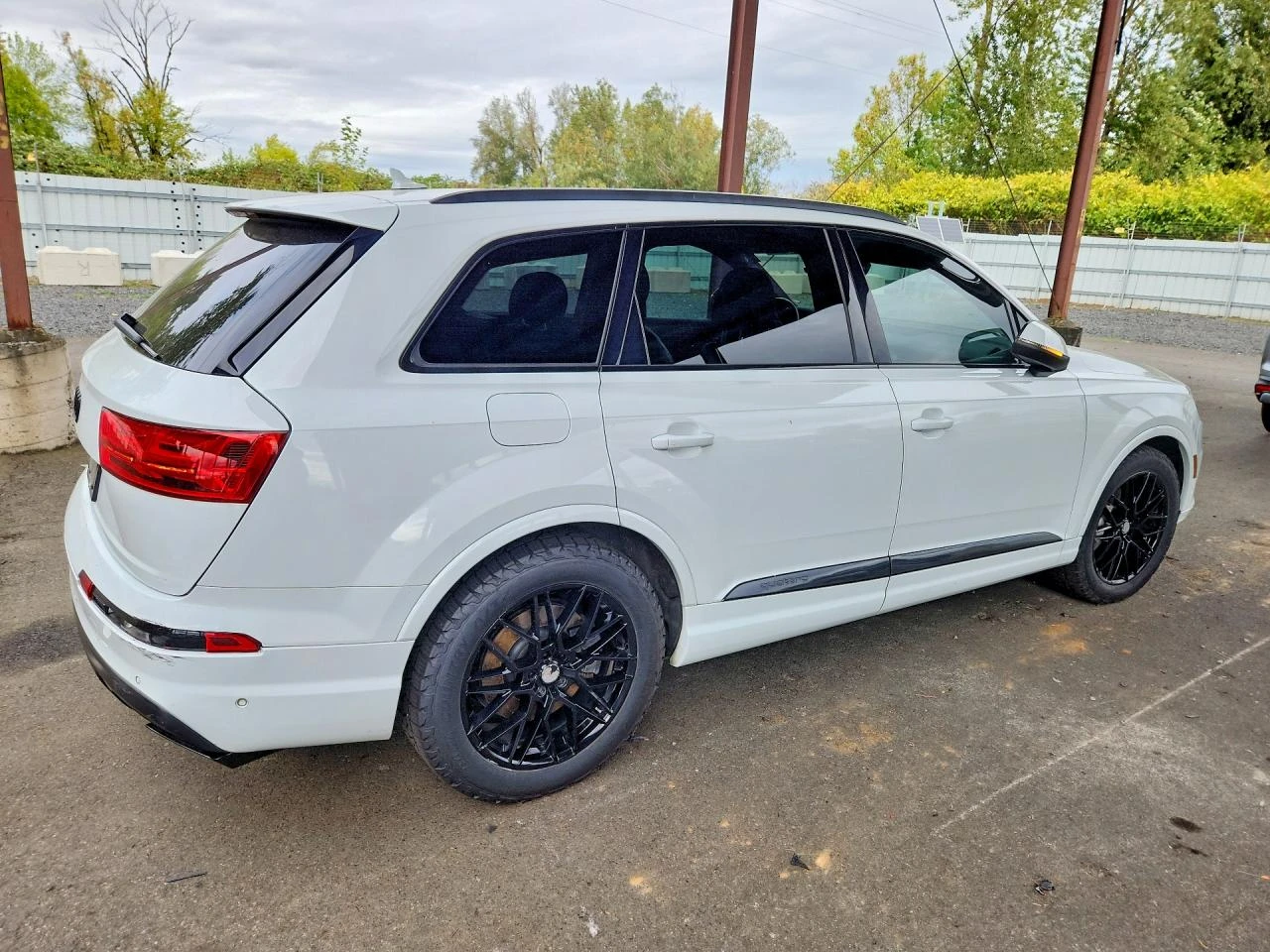 Audi Q7 3.0l Prestige, снимка 3 - Автомобили и джипове - 56570678