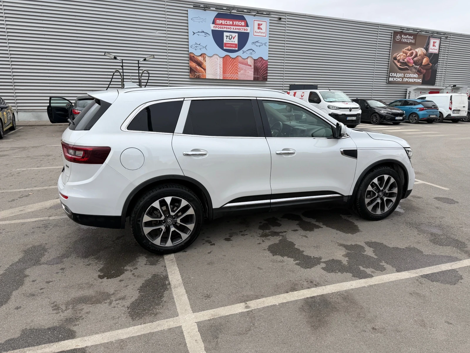 Renault Koleos, снимка 8 - Автомобили и джипове - 56719423