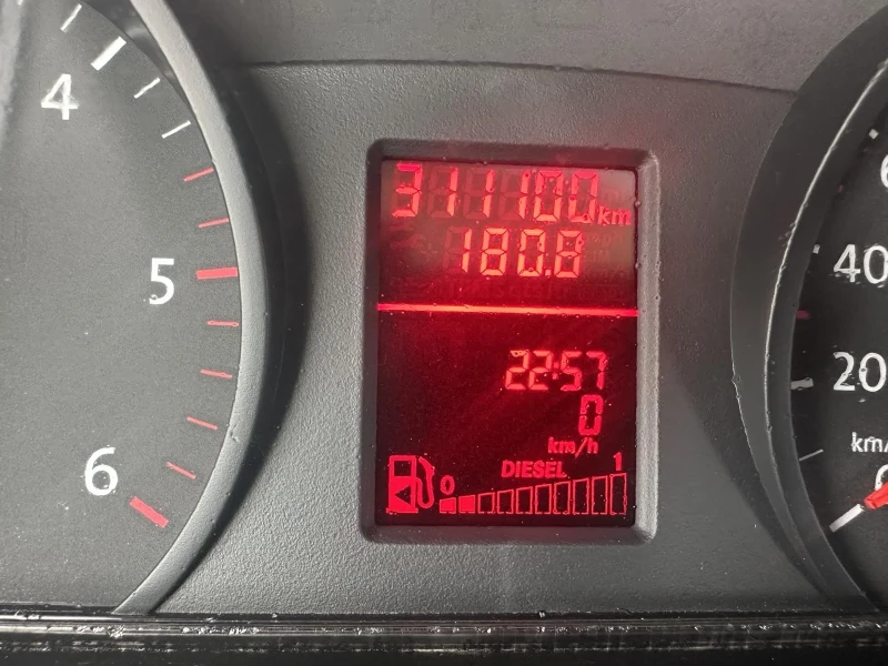 VW Crafter, снимка 15 - Бусове и автобуси - 50377229