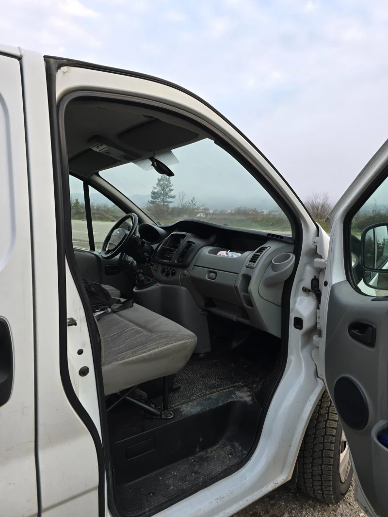 Nissan Primastar, снимка 6 - Бусове и автобуси - 52640744