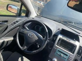 Toyota Corolla verso  2.2 D-4D 136к.с НА ЧАСТИ , снимка 8