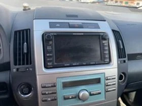 Toyota Corolla verso  2.2 D-4D 136к.с НА ЧАСТИ , снимка 9