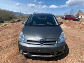 Toyota Corolla verso  2.2 D-4D 136к.с НА ЧАСТИ , снимка 2