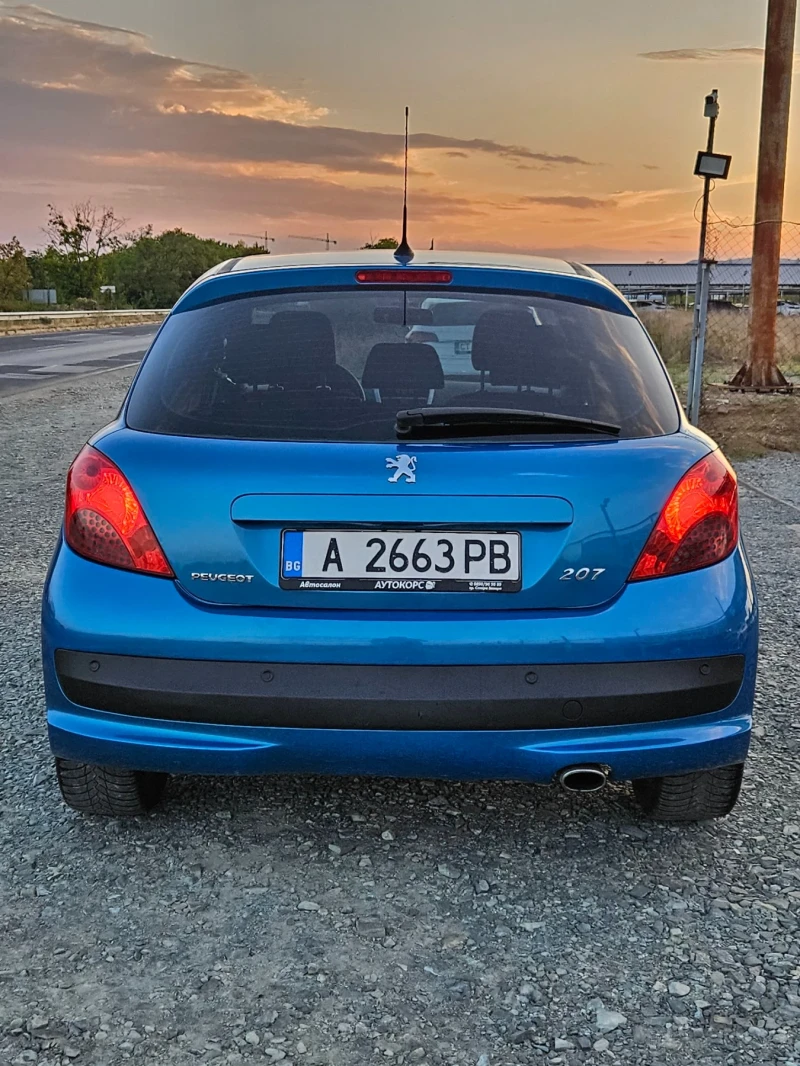 Peugeot 207 1.6* Автоматик * , снимка 5 - Автомобили и джипове - 46998292