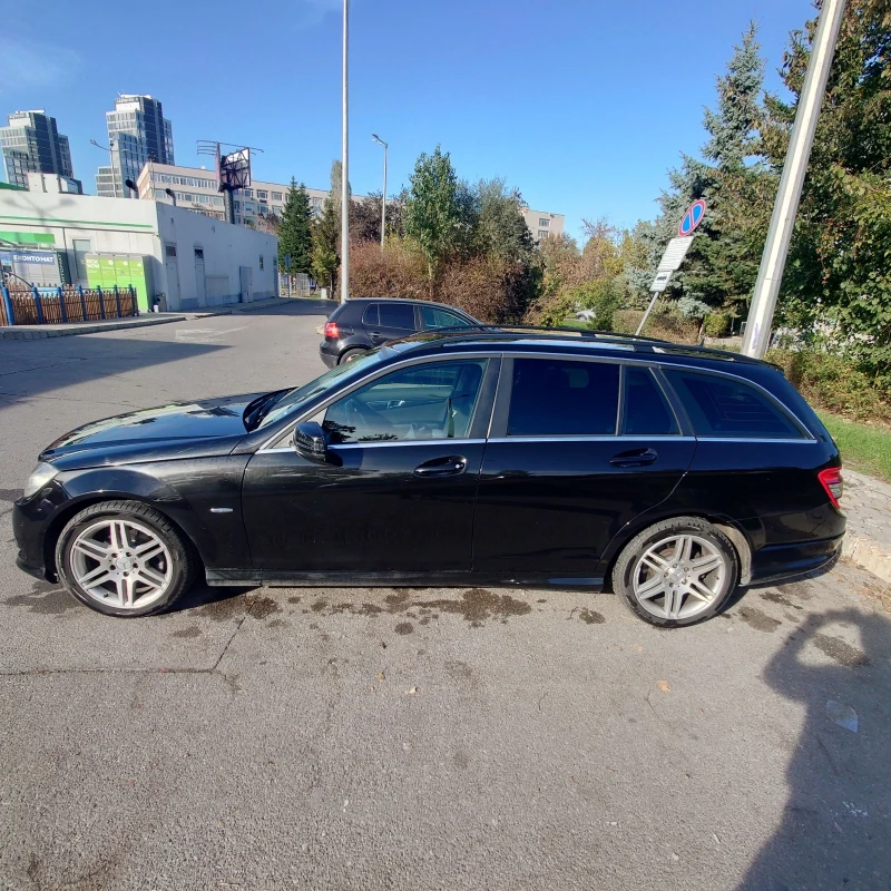 Mercedes-Benz C 220, снимка 3 - Автомобили и джипове - 47669062