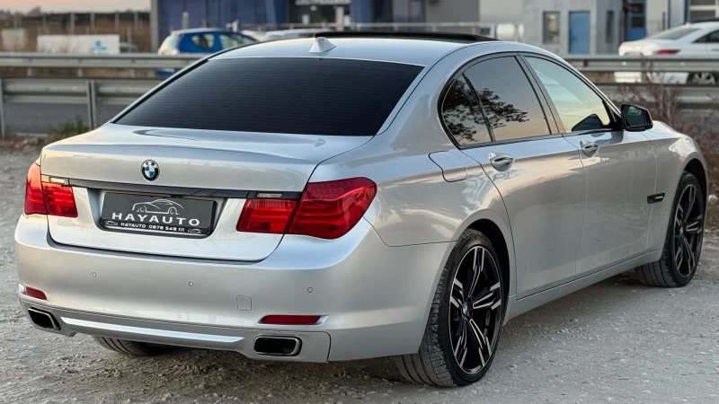 BMW 740 d= Sport= Distronic= HUD= Soft Close= Ceyless Go= , снимка 4 - Автомобили и джипове - 47905700