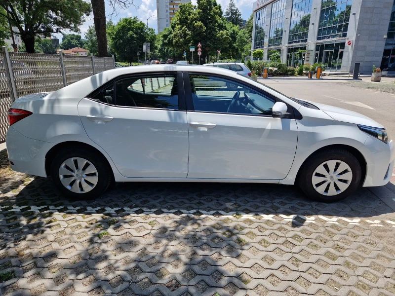 Toyota Corolla 1.6 VVT-i, снимка 6 - Автомобили и джипове - 48449265