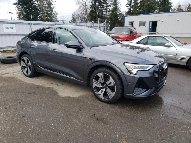 Audi E-Tron PRESTIGE * QUATTRO * BANG & OLUFSEN * NAV * CAMERA, снимка 2 - Автомобили и джипове - 49381176