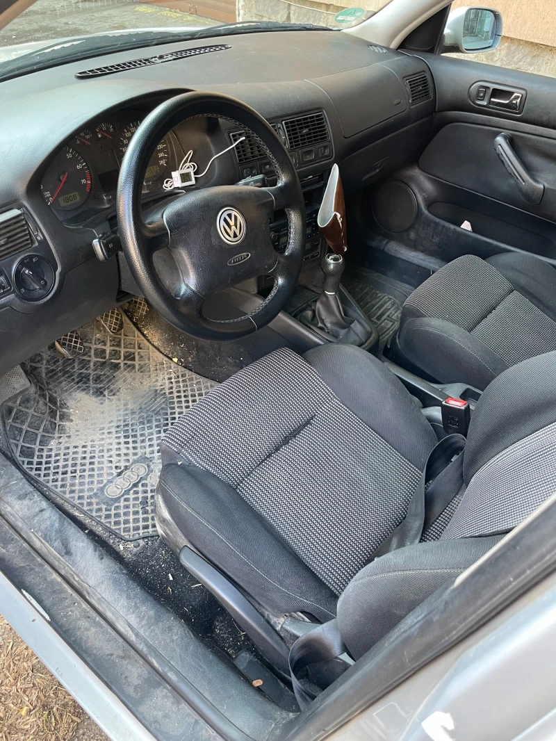 VW Golf, снимка 6 - Автомобили и джипове - 52060274