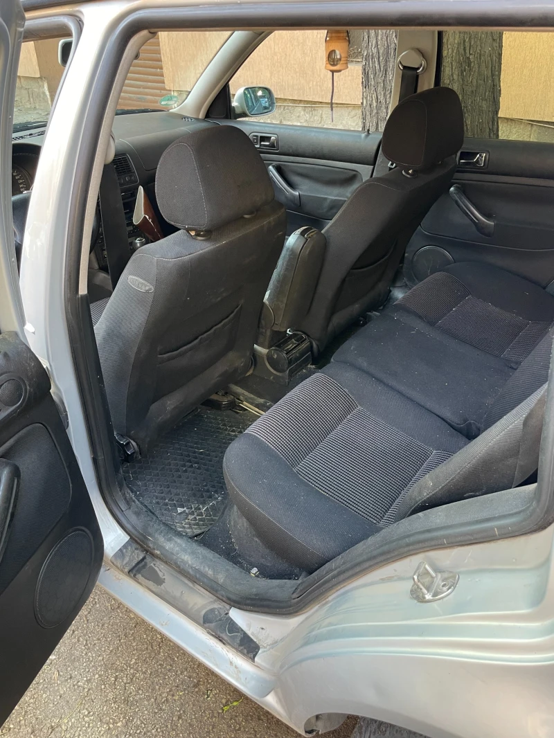 VW Golf, снимка 7 - Автомобили и джипове - 52060274