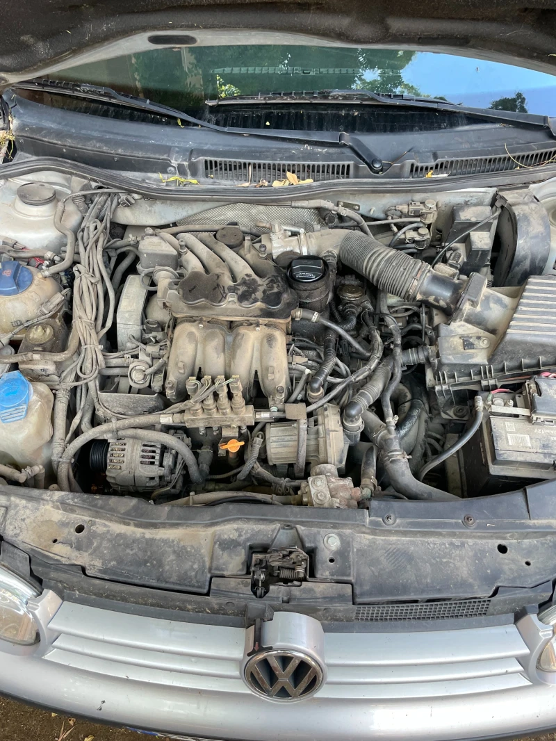 VW Golf, снимка 3 - Автомобили и джипове - 52060274