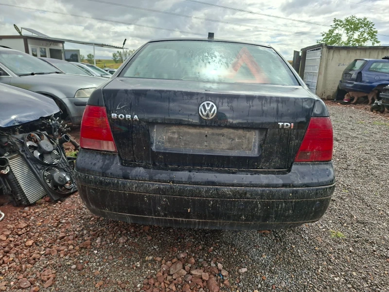 VW Bora 1.9 tDi 101к.с., снимка 3 - Автомобили и джипове - 51555476