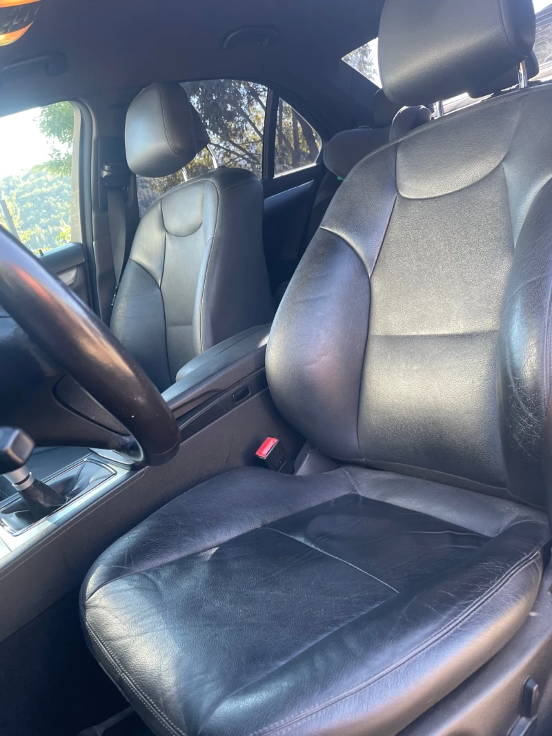 Mercedes-Benz C 220 AMG пакет, снимка 14 - Автомобили и джипове - 51801509