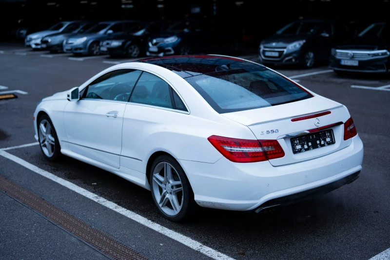 Mercedes-Benz E 500 AMG* COUPE* DESIGNO* HARMAN* ПОДГРЕВ* ПАНО* , снимка 5 - Автомобили и джипове - 52640003