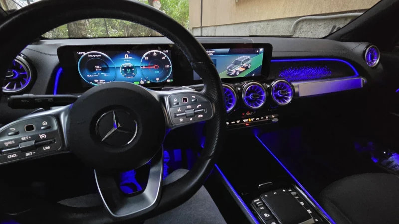 Mercedes-Benz EQB EQB 300/4 Matic/Electric Art, снимка 11 - Автомобили и джипове - 52790625