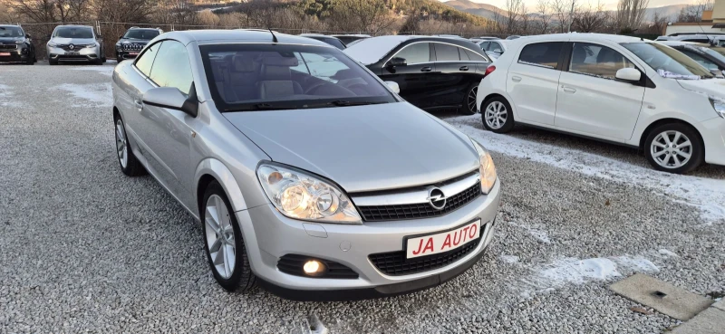 Opel Astra 1.8-140кс.КЛИМА, снимка 3 - Автомобили и джипове - 53078445