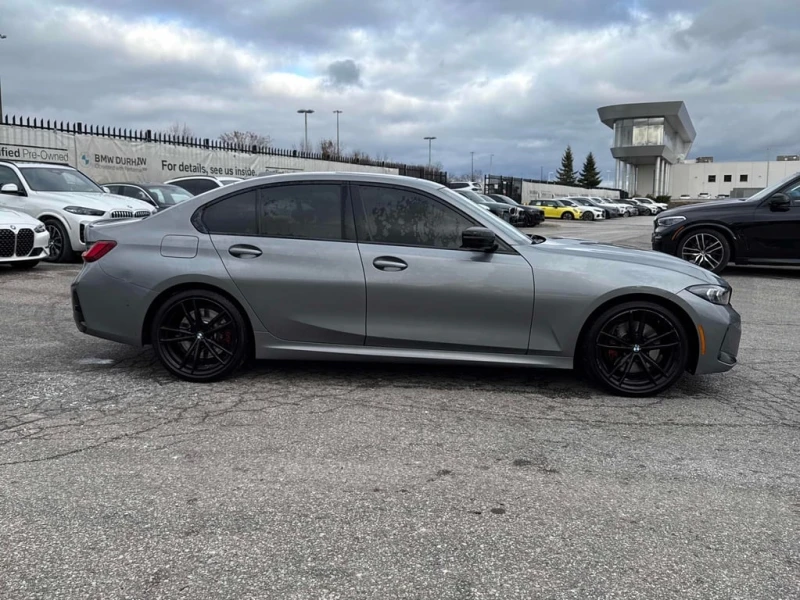 BMW 330 330i xDrive  CARFAX, снимка 3 - Автомобили и джипове - 53283759