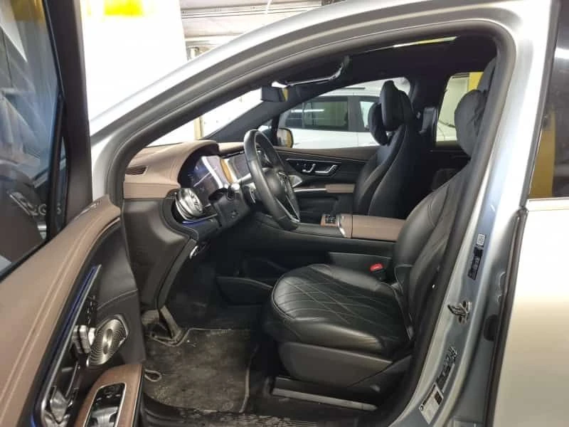 Mercedes-Benz EQS * EQS580 4MATIC * ПОДГРЕВ* KEYLESS* FULL* FULL* , снимка 3 - Автомобили и джипове - 53755681