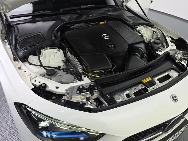 Mercedes-Benz CLE 200 COUPE, снимка 6 - Автомобили и джипове - 54945828