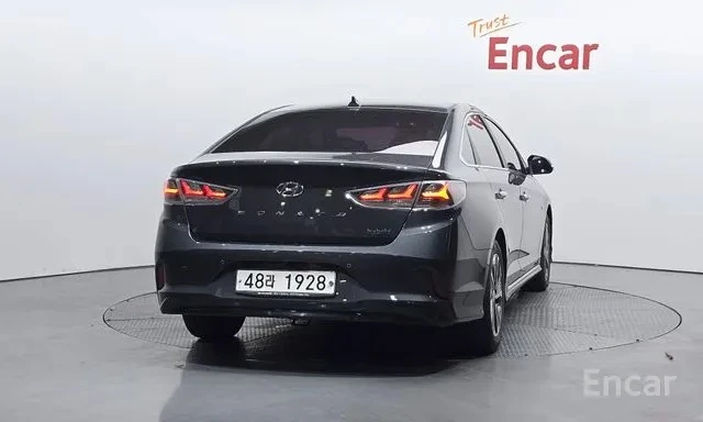 Hyundai Sonata Hybrid Modern | Вентилирани седалки | LED Фарове |, снимка 4 - Автомобили и джипове - 55079140