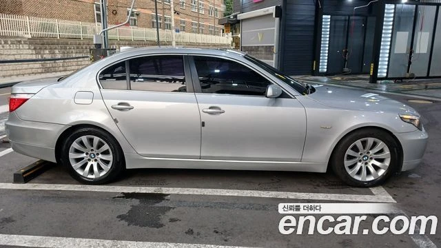 BMW 528, снимка 12 - Автомобили и джипове - 56077737