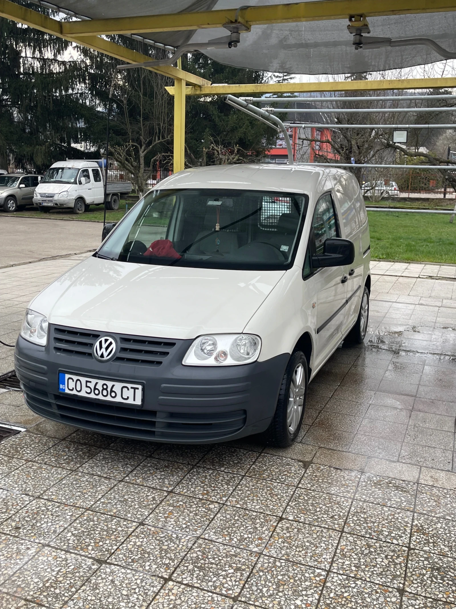 VW Caddy - [1] 