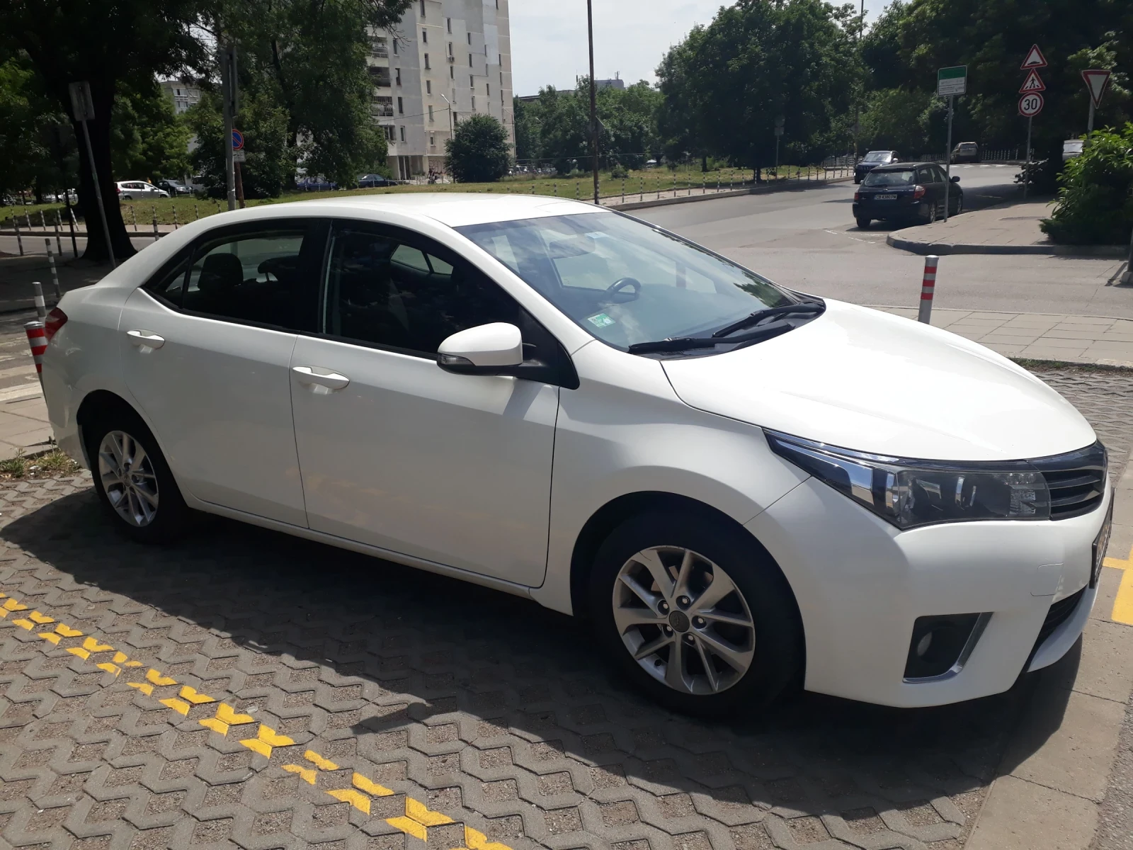 Toyota Corolla 1.6 VVT-i - изображение 2