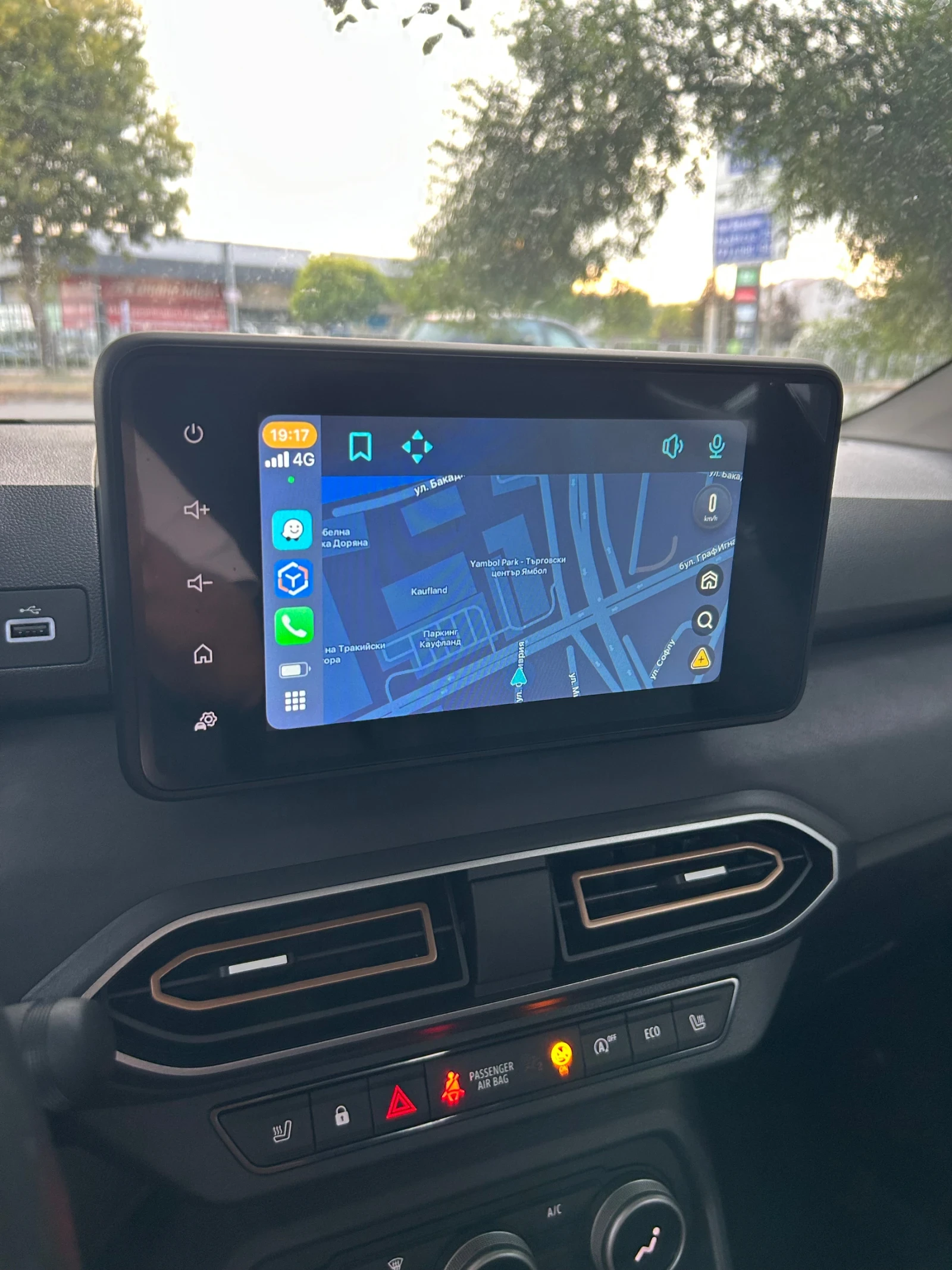 Dacia Sandero Stepway 1.0 ГАЗ - изображение 6