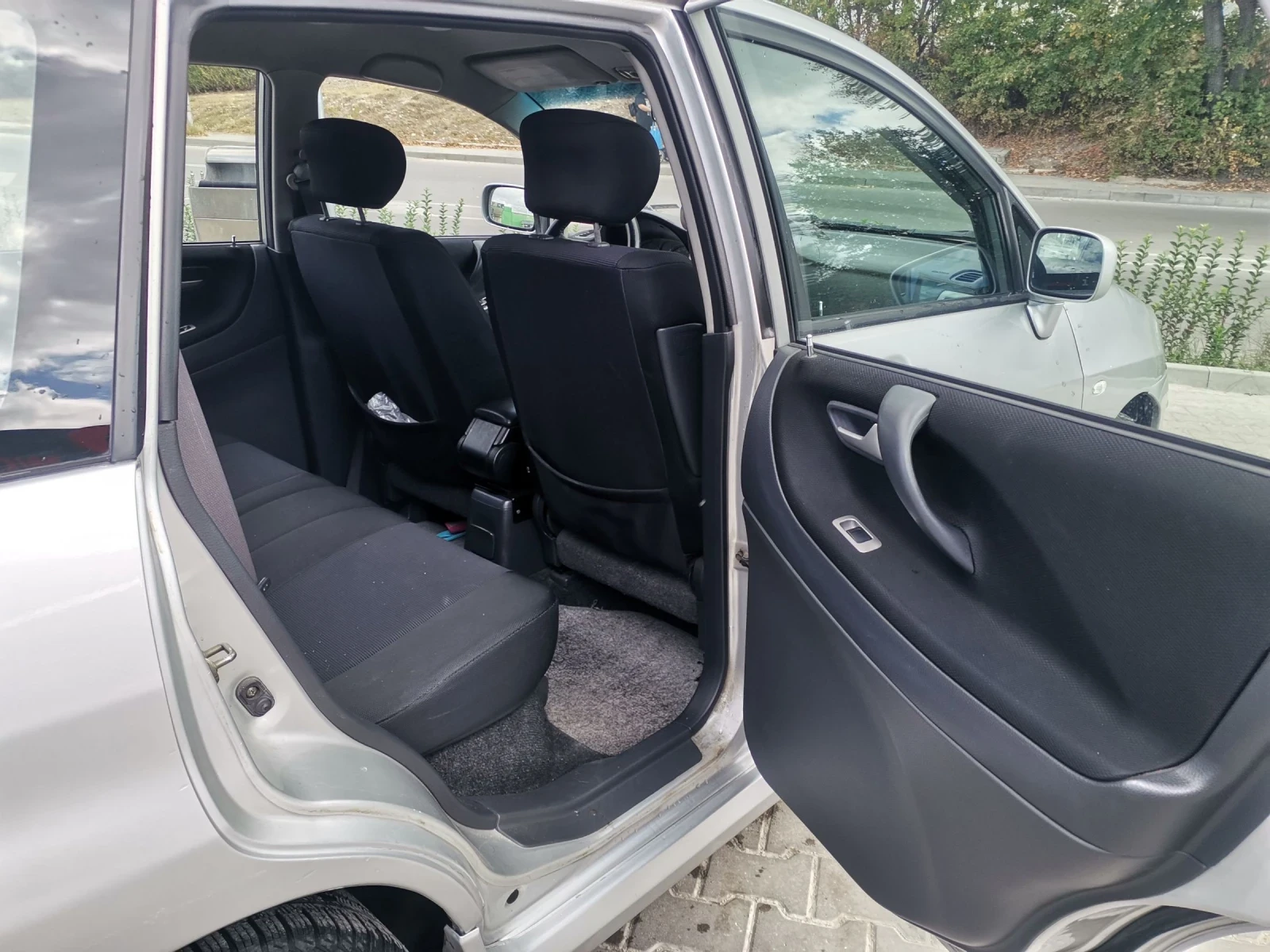 Suzuki Liana | Mobile.bg — изображение 6