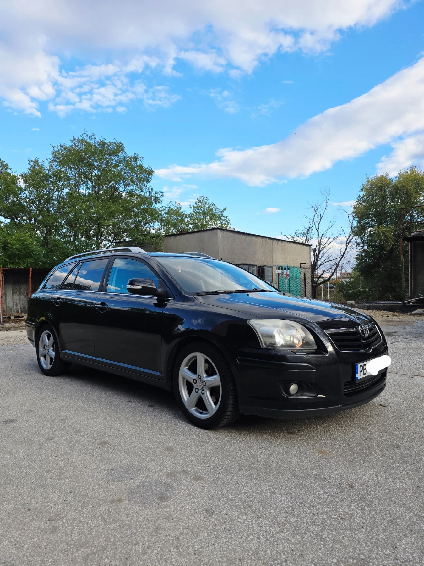 Toyota Avensis  - изображение 2