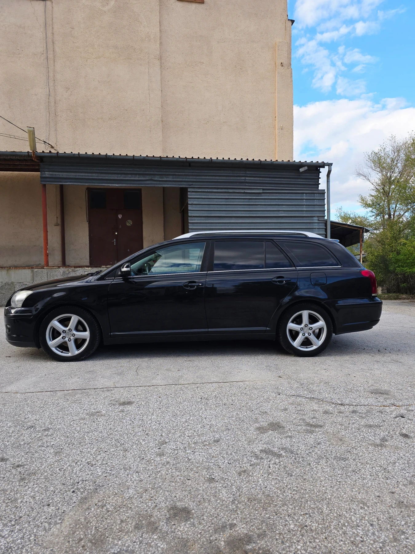 Toyota Avensis  - изображение 3