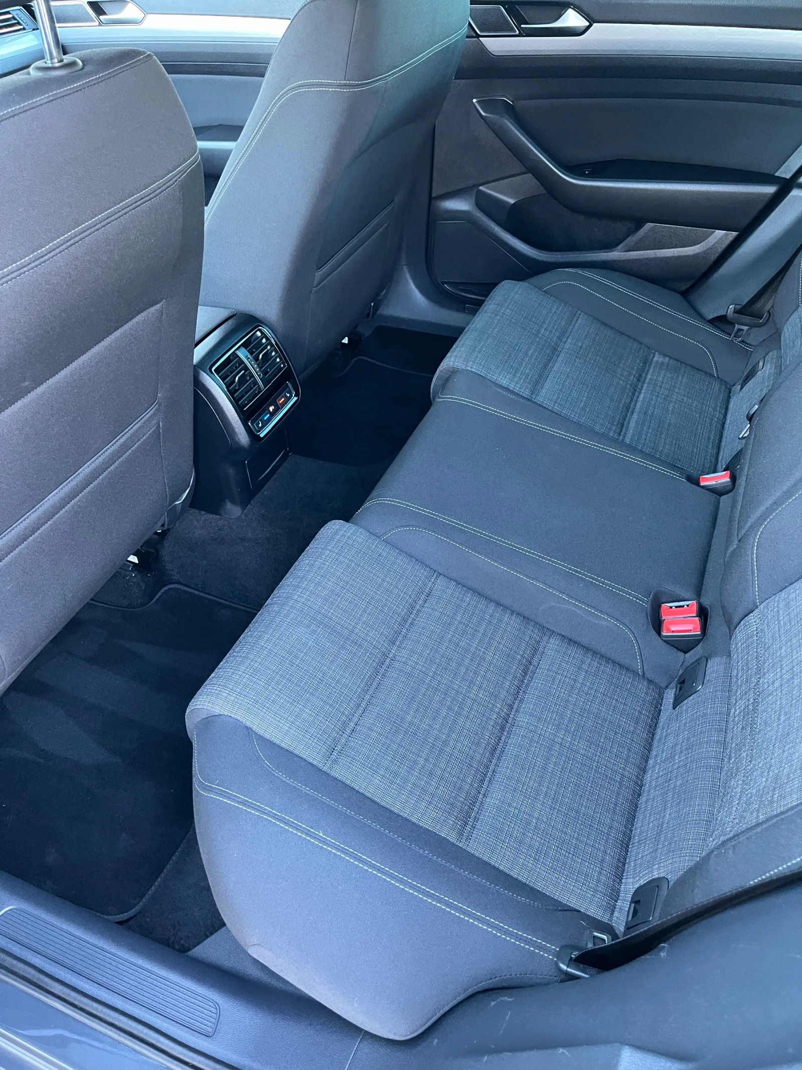 VW Passat 2.0 TDI DSG-��������, Digital R-LINE TUV, 8�� ���� | Mobile.bg � ����������� 13