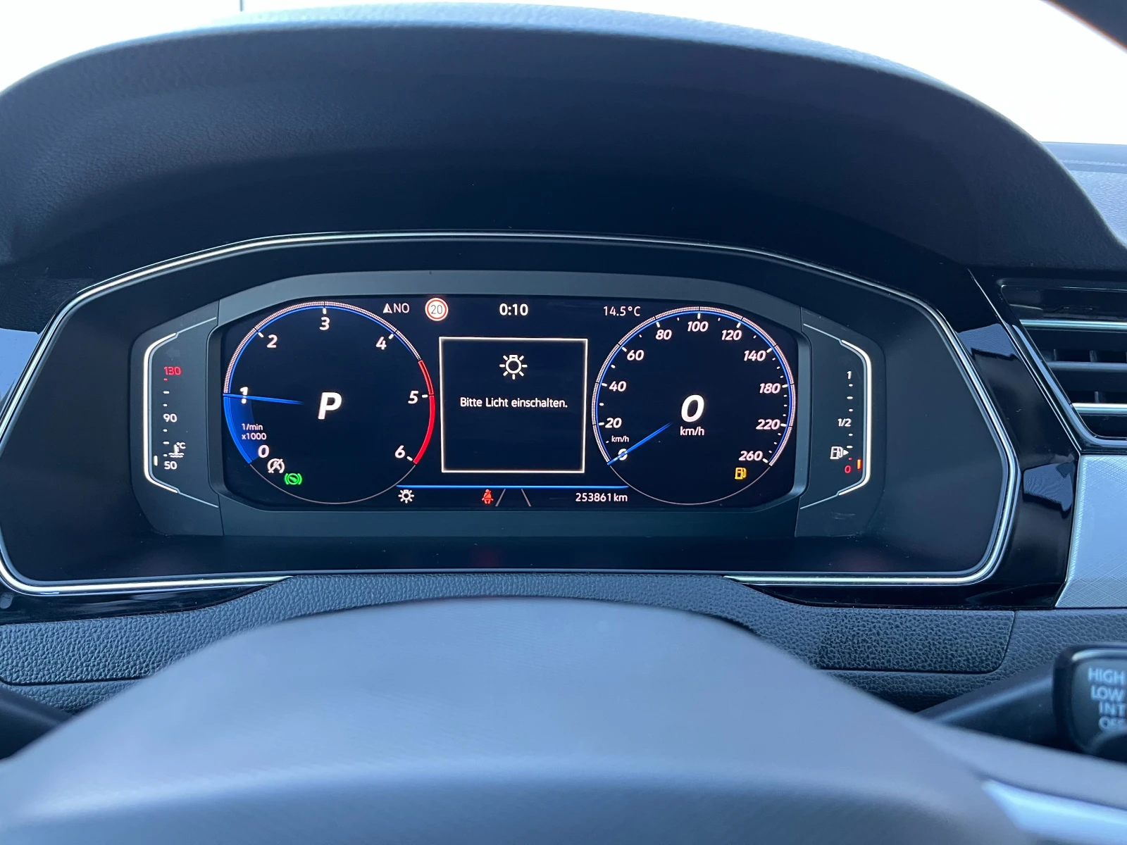 VW Passat 2.0 TDI DSG-автомати, Digital R-LINE TUV, 8бр джан - изображение 10