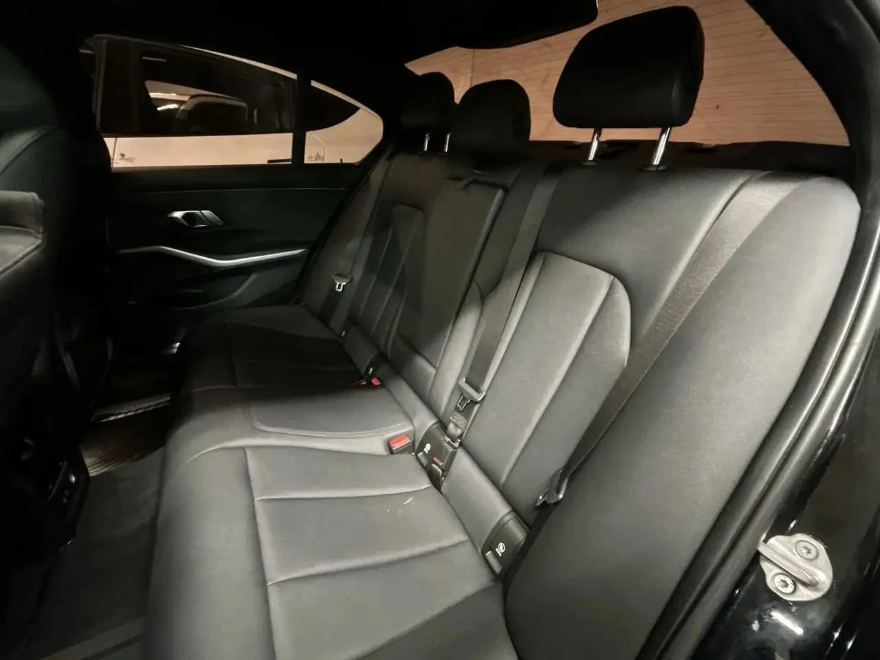 BMW 330 * xDrive NA * CARFAX * ���� �� �� | Mobile.bg � ����������� 16