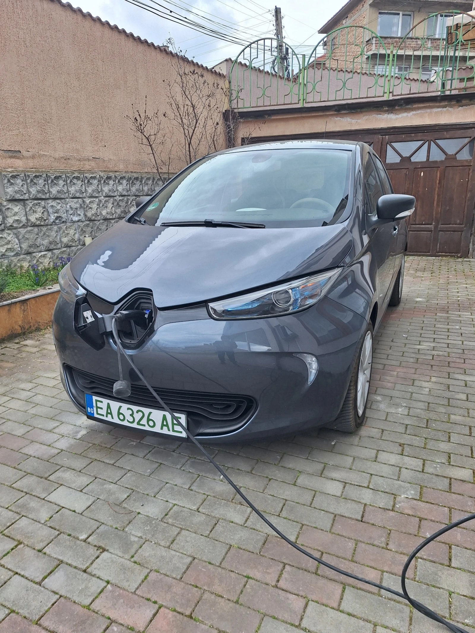 Renault Zoe 41 kw, снимка 3 - Автомобили и джипове - 53916377