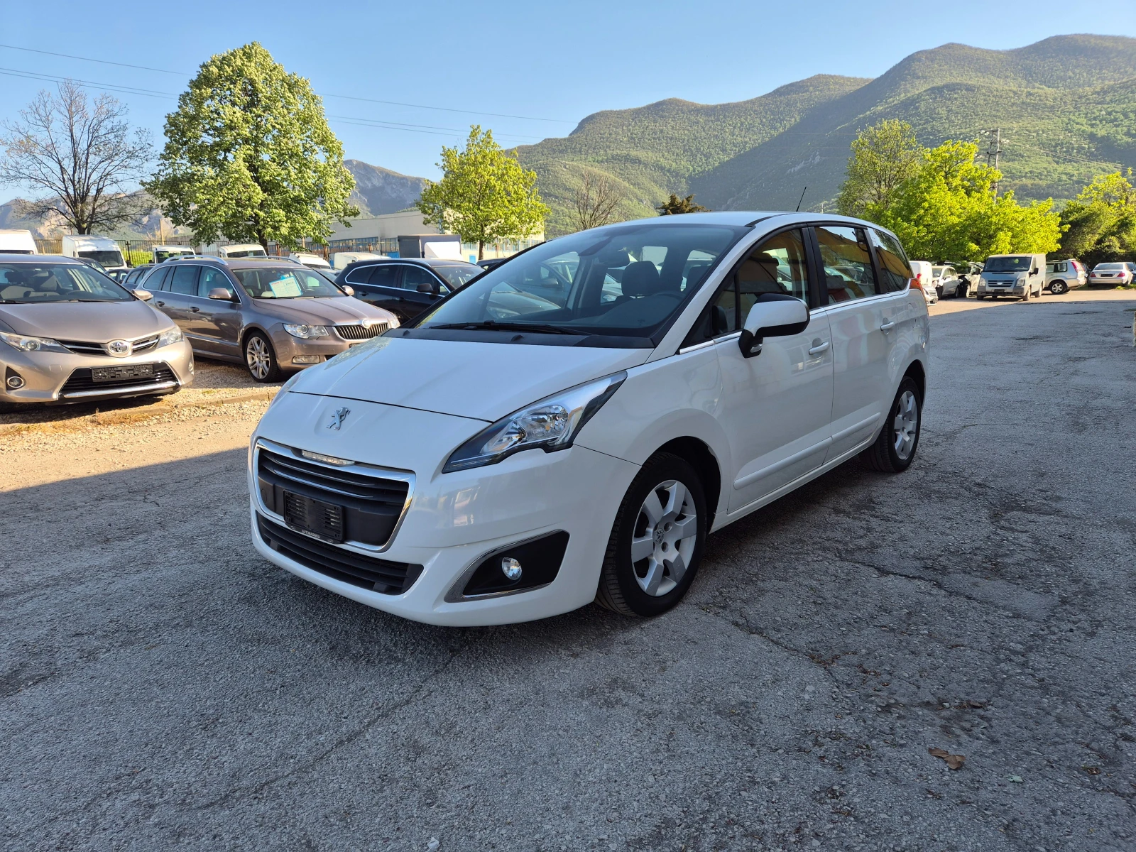 Peugeot 5008 1.6HDI 7 МЕСТА ITALY