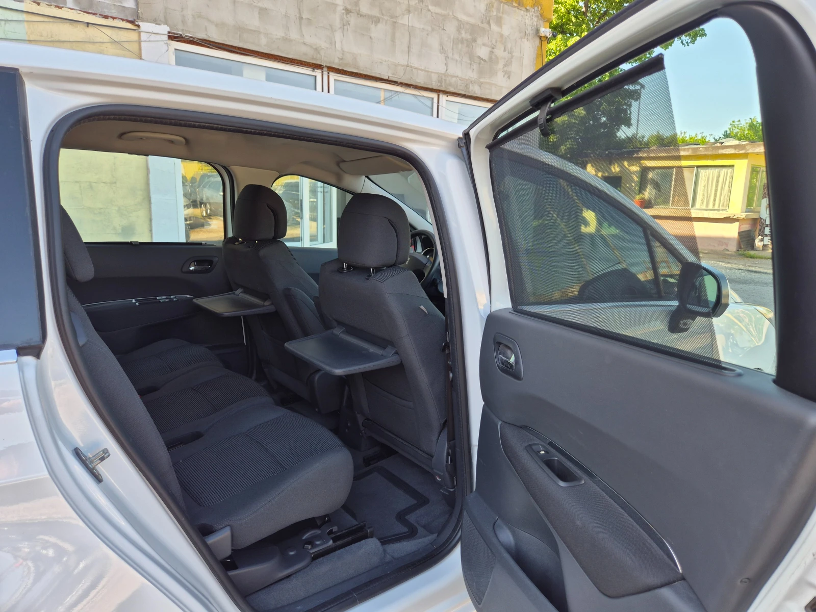 Peugeot 5008 1.6HDI 7 ����� ITALY | Mobile.bg � ����������� 9