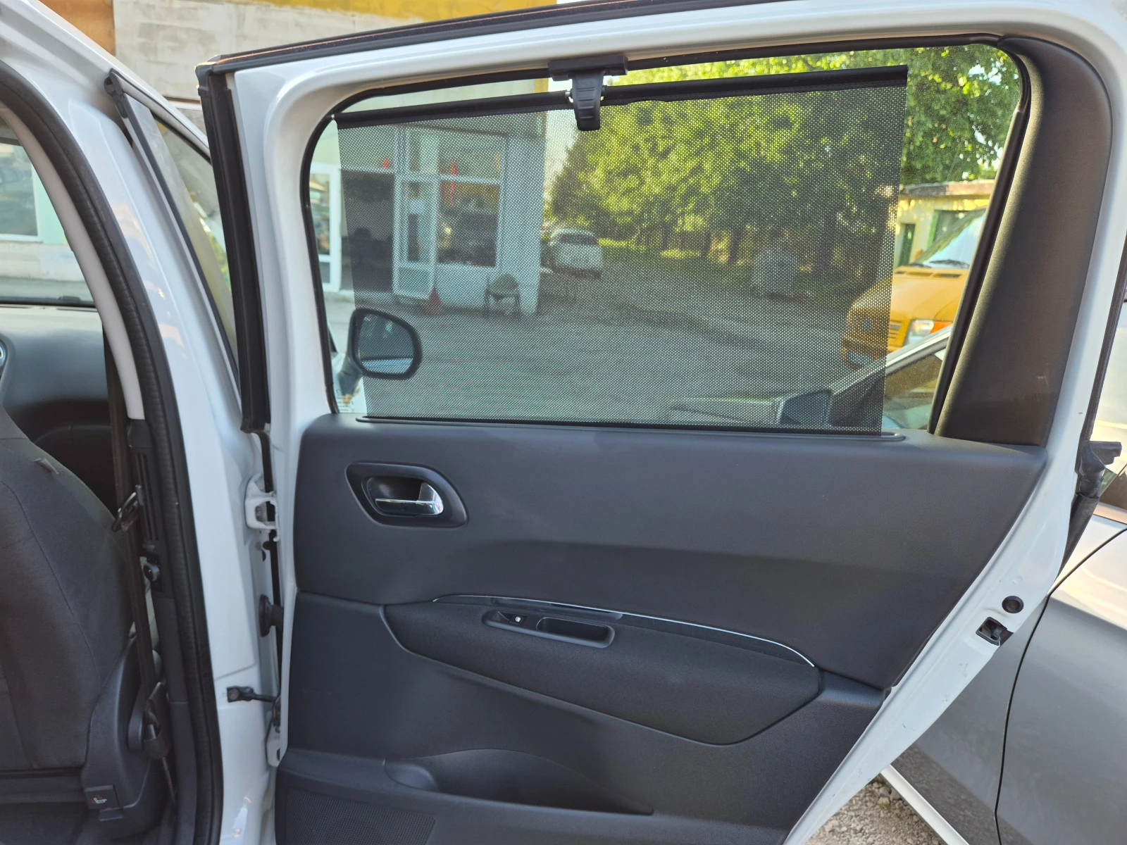 Peugeot 5008 1.6HDI 7 ����� ITALY | Mobile.bg � ����������� 12