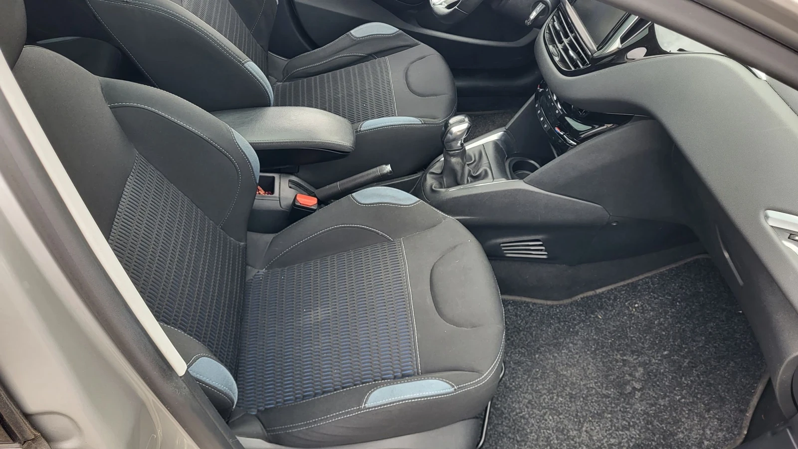 Peugeot 208 1.6HDI-92 ALLURE * PANORAMA* LED | Mobile.bg � ����������� 10