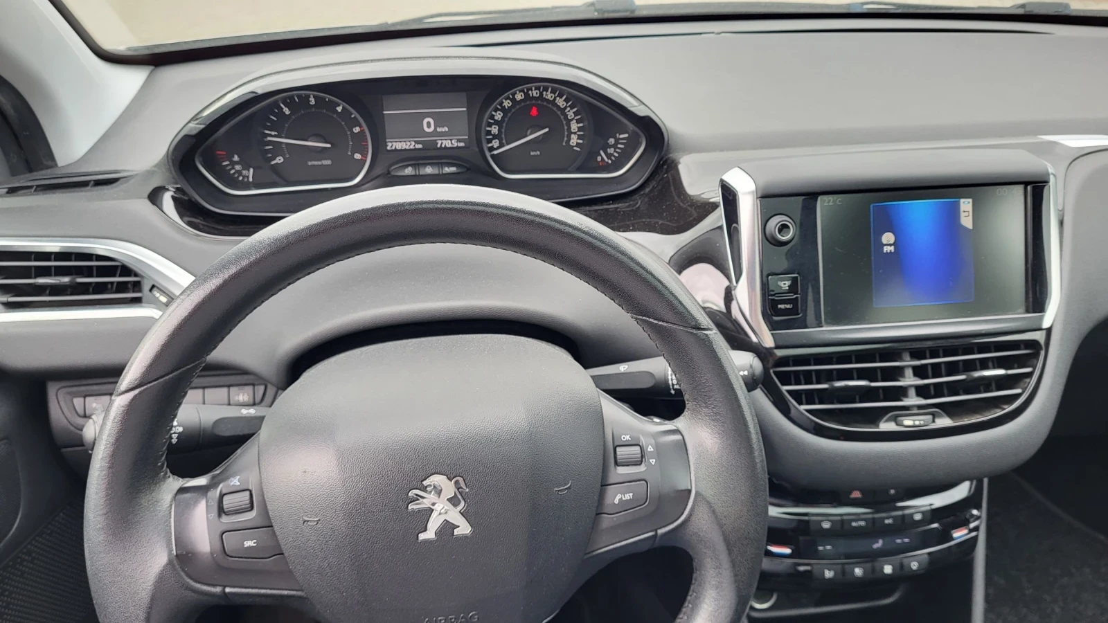 Peugeot 208 1.6HDI-92 ALLURE * PANORAMA* LED | Mobile.bg � ����������� 13
