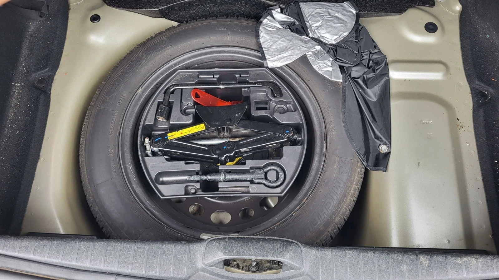 Peugeot 208 1.6HDI-92 ALLURE * PANORAMA* LED | Mobile.bg � ����������� 11