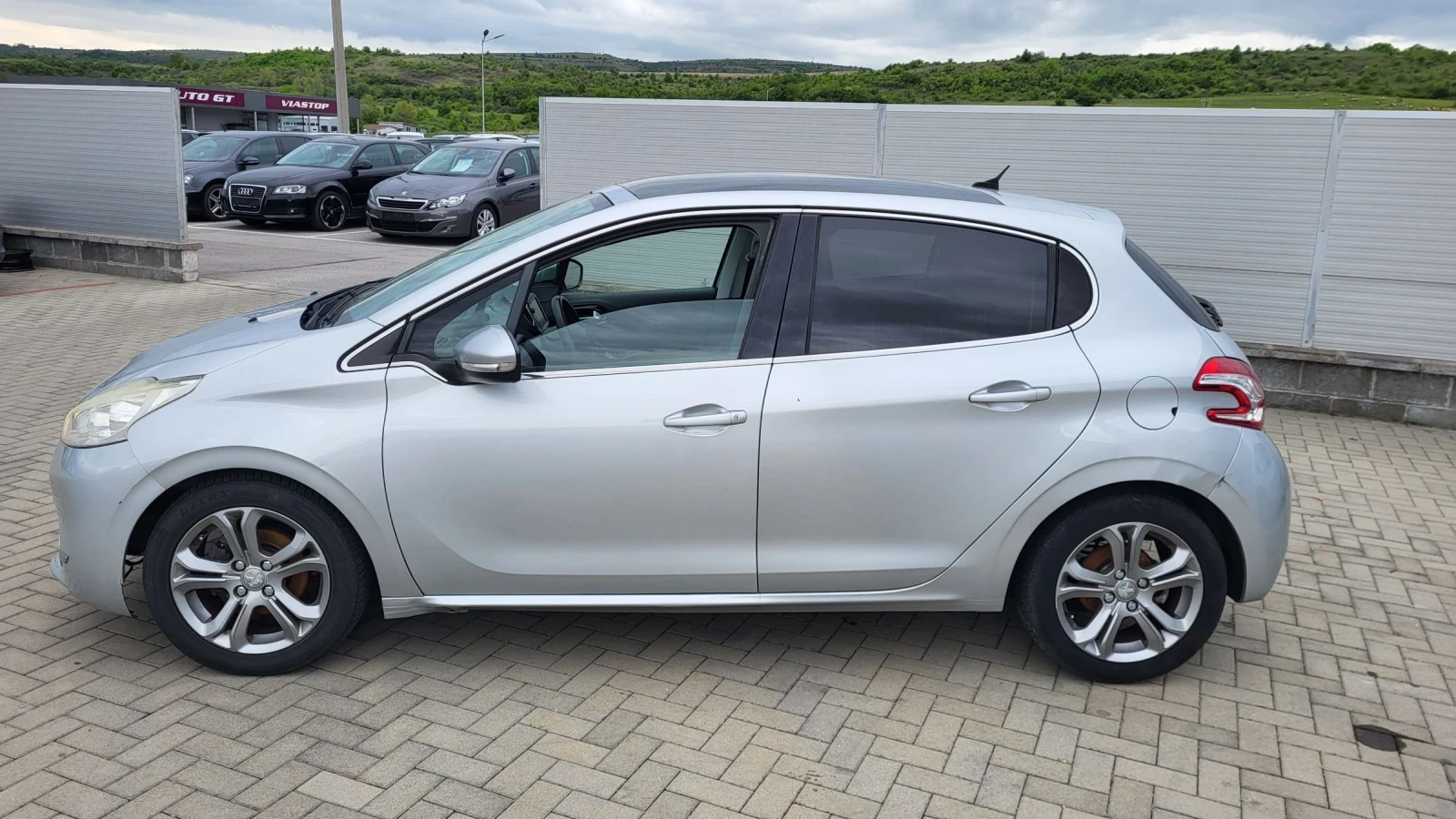Peugeot 208 1.6HDI-92 ALLURE * PANORAMA* LED | Mobile.bg � ����������� 2