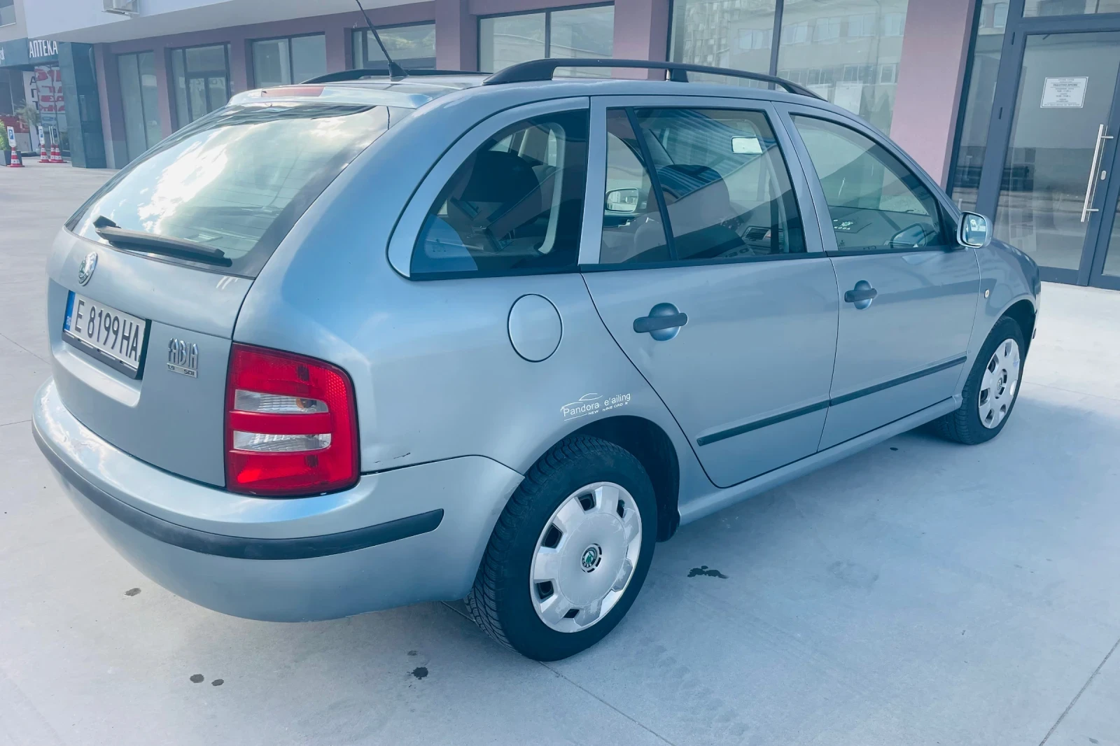 Skoda Fabia, снимка 10 - Автомобили и джипове - 54732461