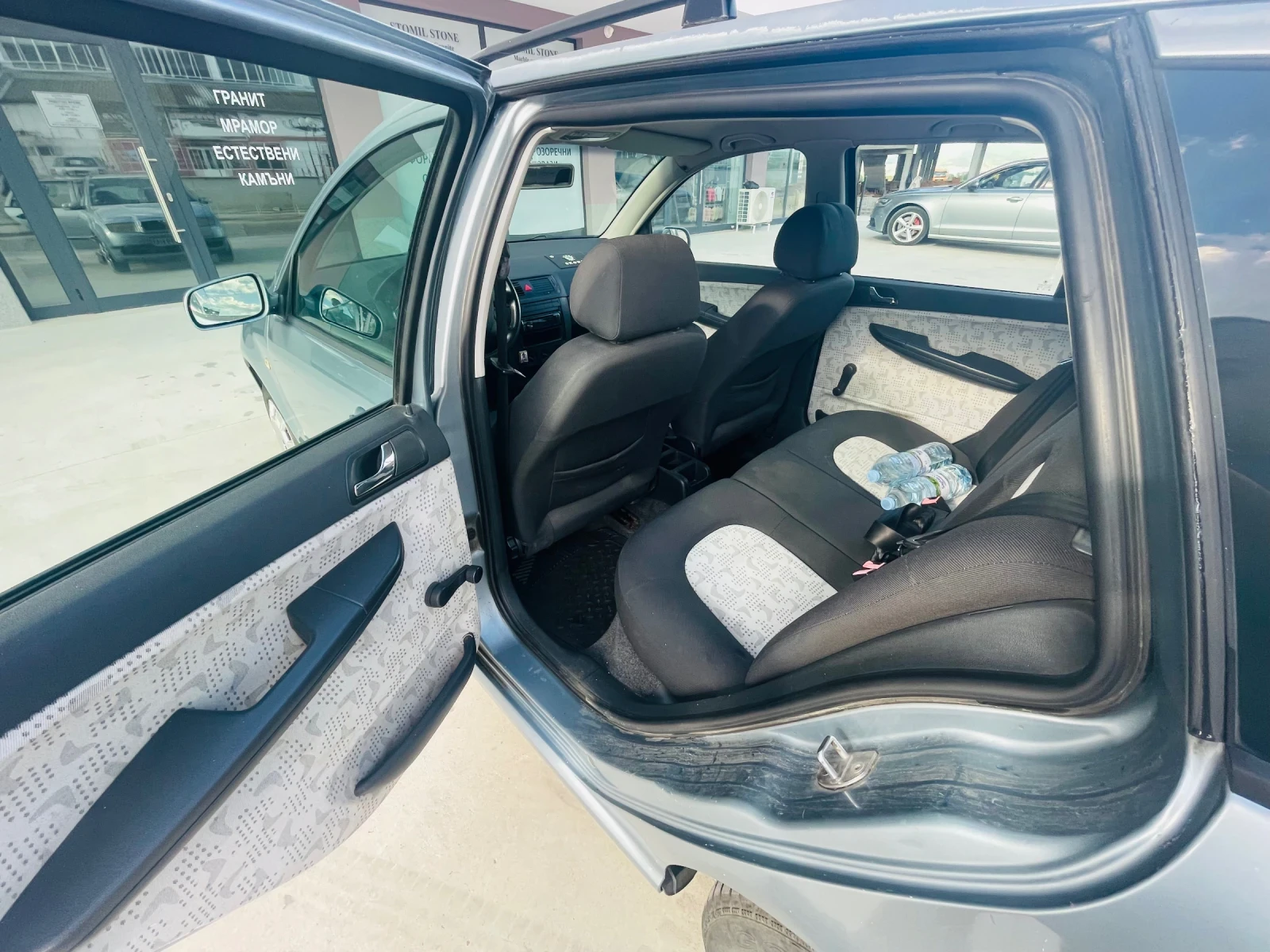 Skoda Fabia, снимка 7 - Автомобили и джипове - 54732461