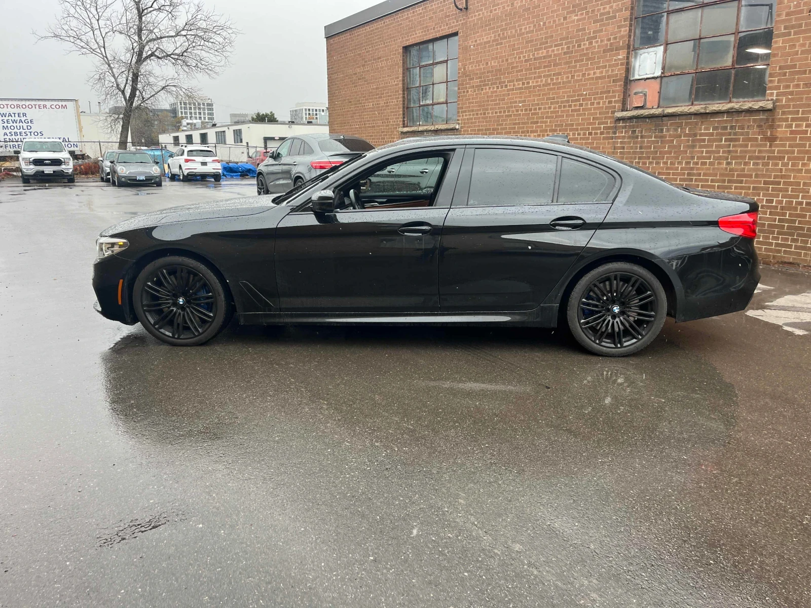 BMW 540 xDrive * ПОДГРЕВ * ПАНОРАМА * HARMAN KARDON, снимка 2 - Автомобили и джипове - 54803766