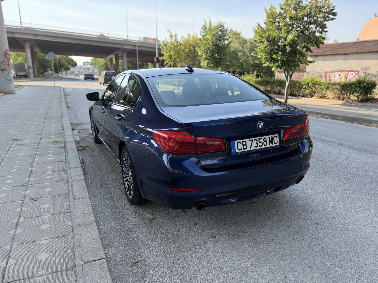 BMW 520 X drive , снимка 6 - Автомобили и джипове - 55066044