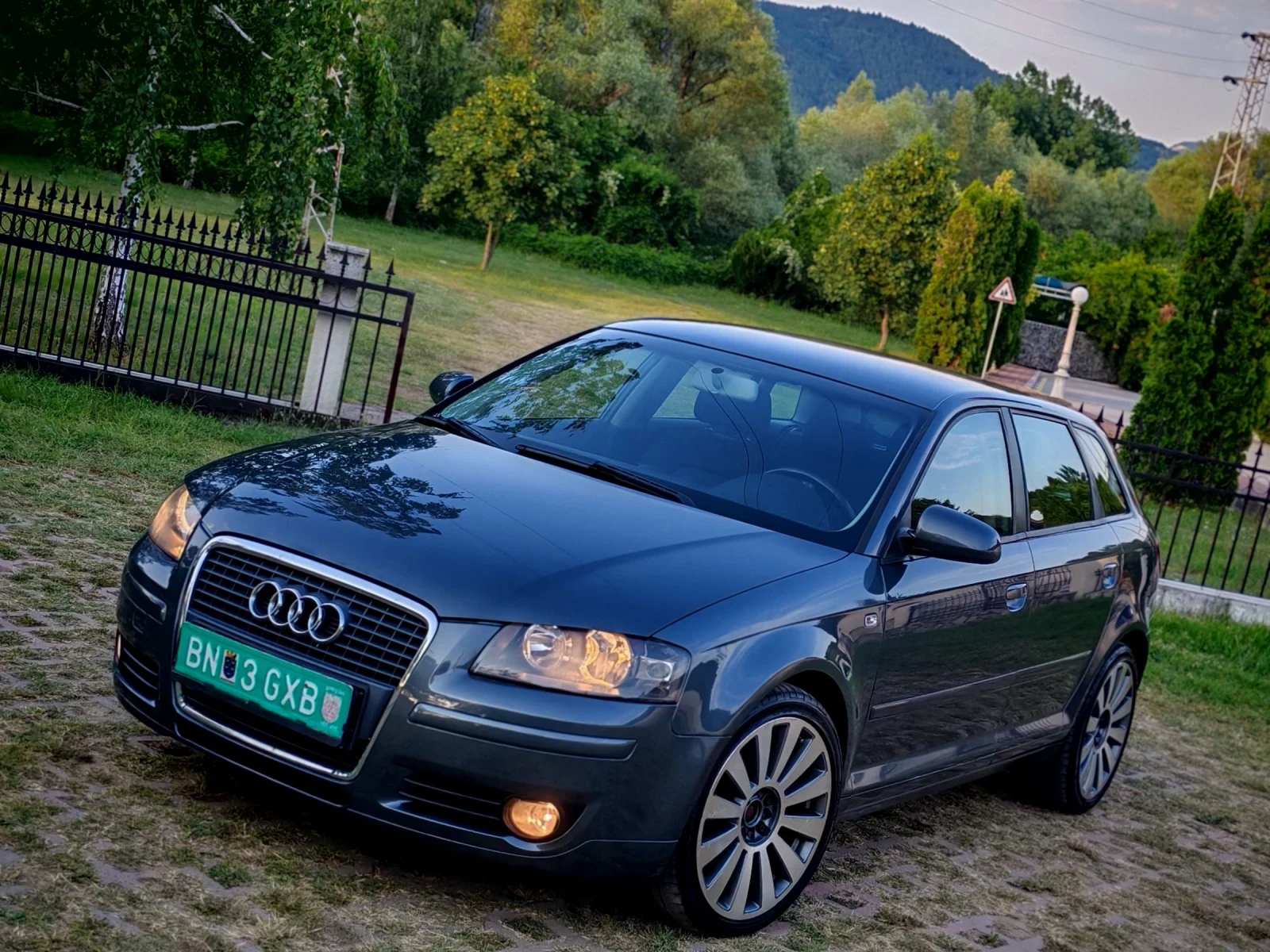 Audi A3 1.9TDI(BKC)(105) * SPORTBACK* НОВ ВНОС* , снимка 2 - Автомобили и джипове - 55095658