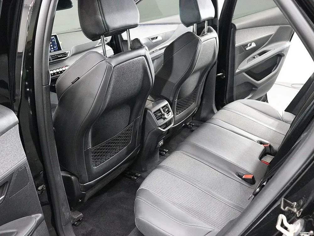 Peugeot 3008 2th GEN / PURE TECH ALLURE/ KEYLESS/PODGREV, снимка 13 - Автомобили и джипове - 55343498
