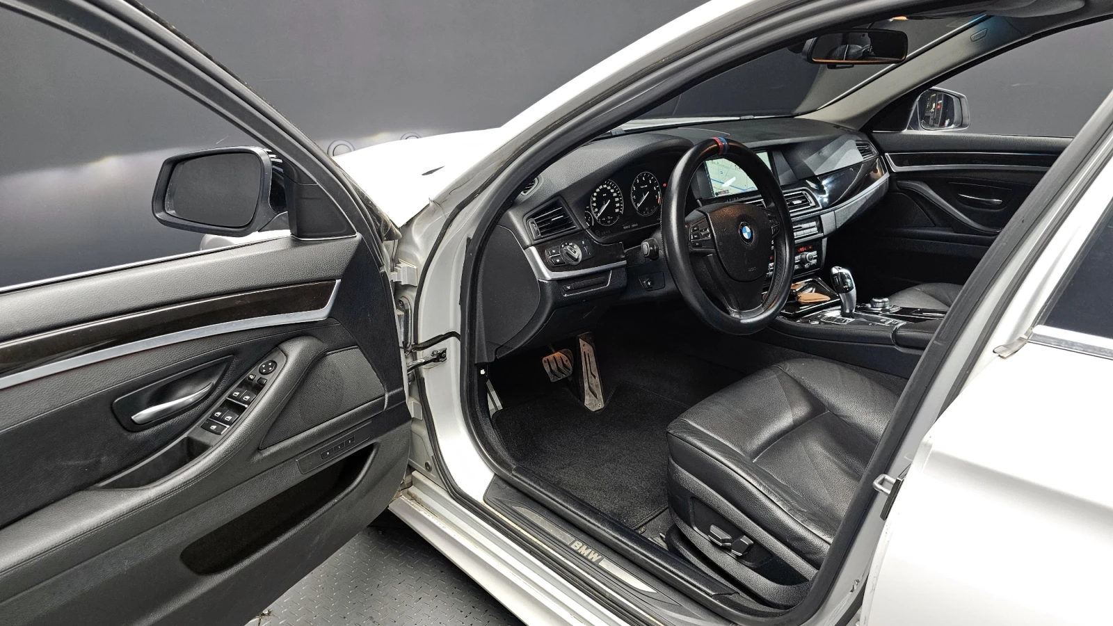 BMW 528 I, снимка 6 - Автомобили и джипове - 55405654
